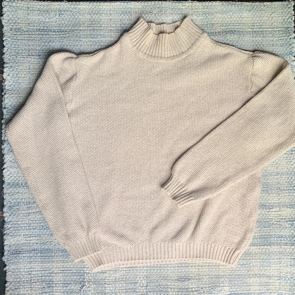 LIZSPORT Women's Cream Mock neck Sweater